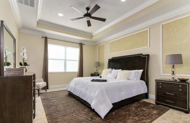 220 SE Via Visconti photos photos