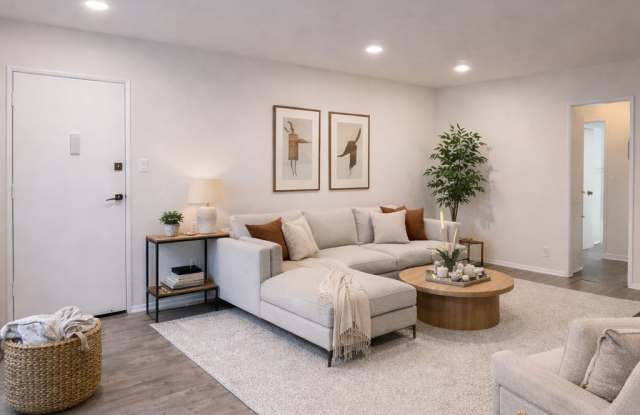 1244 Euclid St photos photos