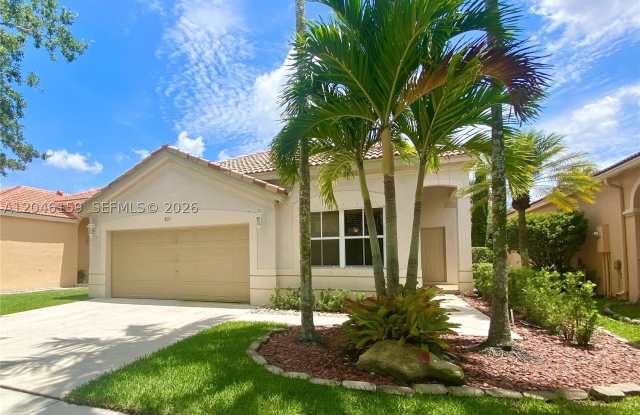837 Tanglewood Cir photos photos