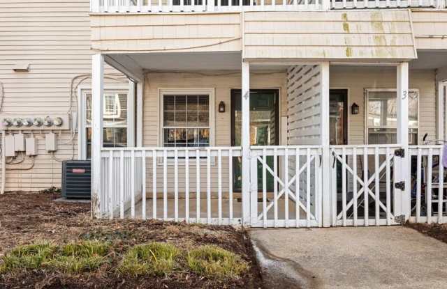 480 Burgoyne Road photos photos