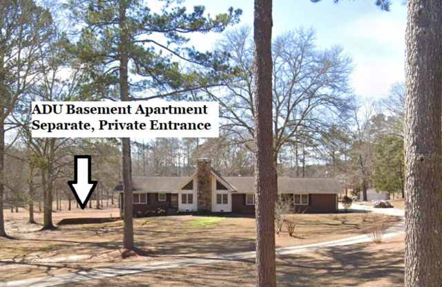 808 Sandy Creek Rd: Fully Furnished, Recently Renovated (2023) 1BR, 1BA ADU Basement Apartment for Rent in Fabulous Fayetteville! Apartment is less than 2 miles from Trilith  less than 6 miles from I-85! AVAILABLE NOW! - 808 Sandy Creek Road, Fayette County, GA 30214