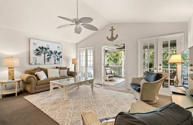 1215 Winding Oaks Circle Gallery 4