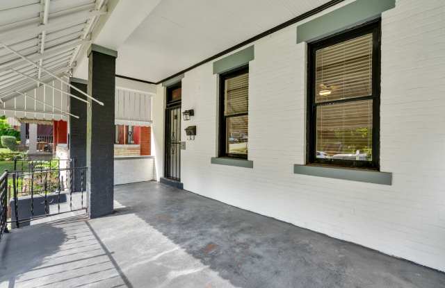5218 Gertrude St Gallery 3