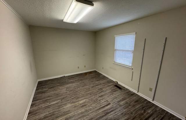 Chatt-R and E photos photos