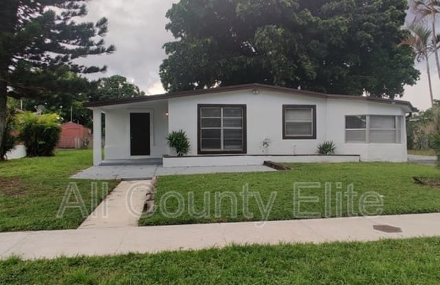611 NW 33rd Ave - 611 Northwest 33rd Avenue, Lauderhill, FL 33311