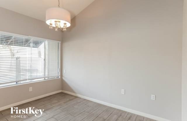 4426 West Crocus Drive Gallery 3