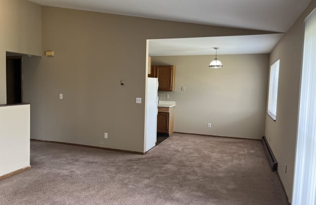 480 Stratford Way - 3 Gallery 2