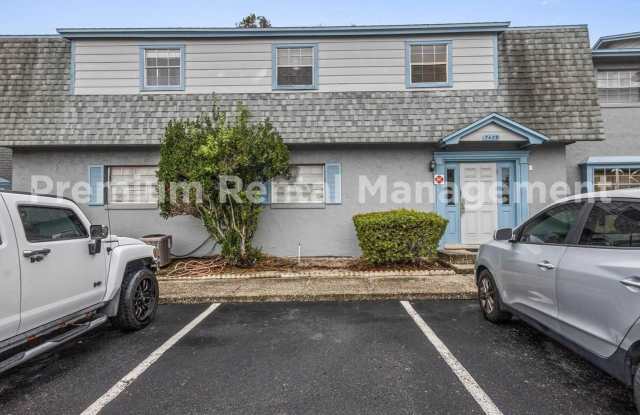 Large One Bedroom One Bath First level Condo Flexible qualifications. photos photos
