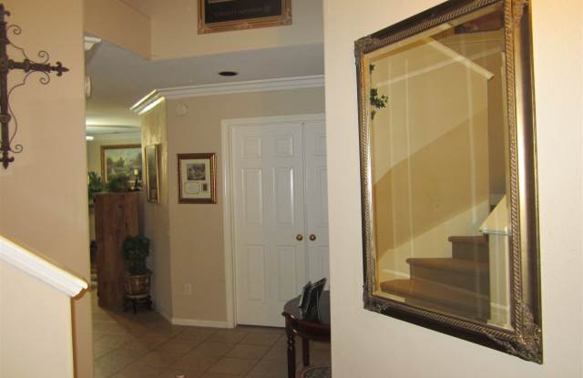 1937 Skyhill Place Gallery 3