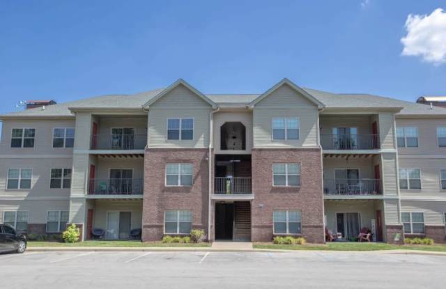 708 Academy Dr - 708 Academy Drive, New Albany, IN 47150