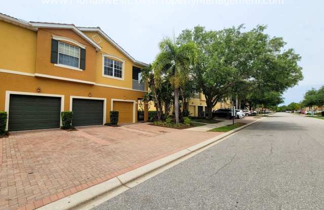 LOVELY 3 BED/2 BATH/ 1 CAR GARAGE TOWNHOME at STONEHAVEN/PALMER RANCH! photos photos