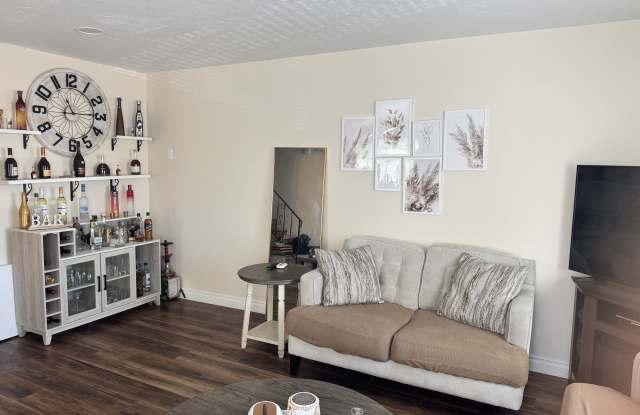 10235 Madrid Way photos photos
