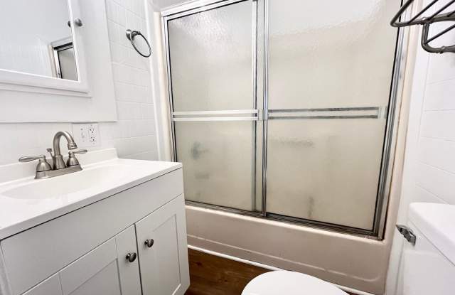 1315 Moore St. photos photos