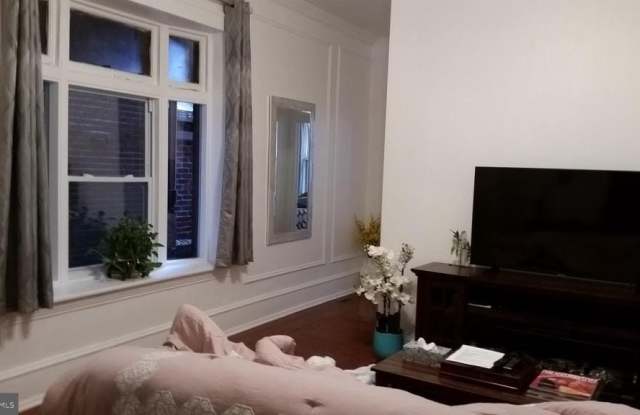 2034 DELANCEY PL Gallery 2