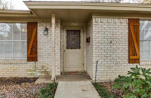 1504 Aldridge Drive Gallery 3