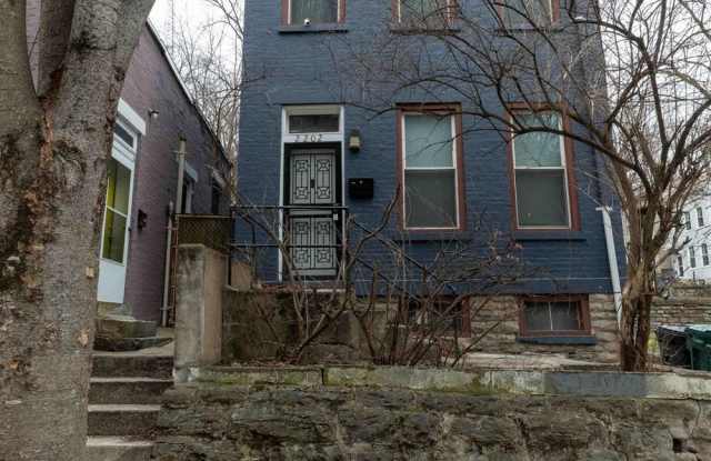 2202 Ravine Street unit: 2 photos photos 2202 Ravine Street unit: 2 photos photos