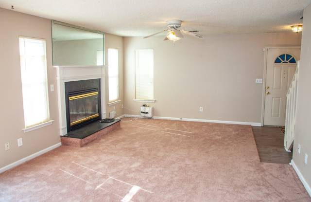 Introducing 806 Zircon Ct "ASK ABOUT OUR ZERO DEPOSIT" Gallery 4