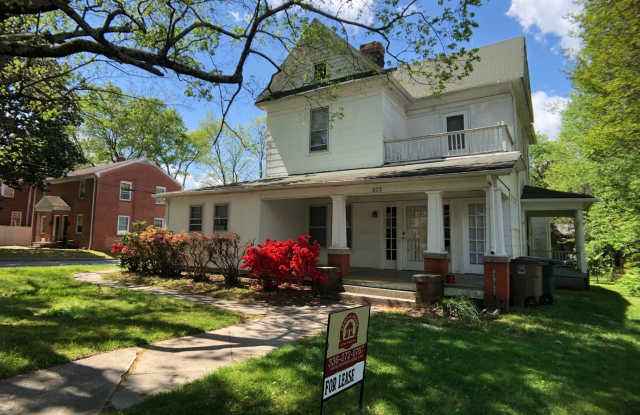 Great 2nd floor apt next to Greensboro College and convenient to downtown! photos photos Great 2nd floor apt next to Greensboro College and convenient to downtown! photos photos