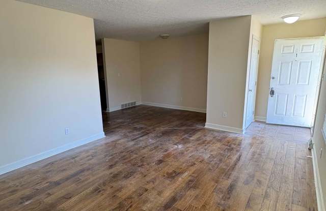 1716 McGregor Ct, Unit 1 Gallery 3