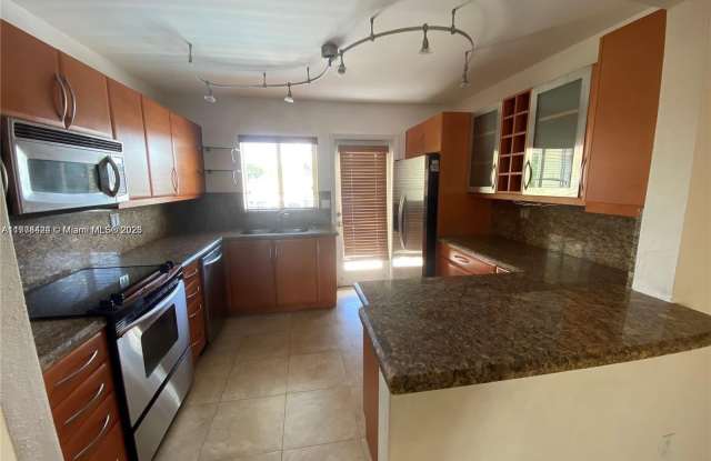 3842 NE 171st St photos photos