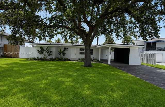 2649 Key Largo Lane photos photos