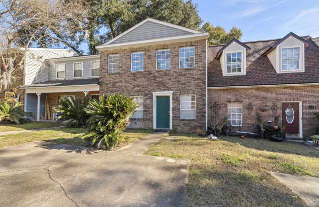 2387 Gregory Drive Gallery 2