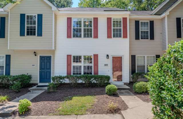Charming 2-Bedroom Townhome in Prime Raleigh Location! photos photos