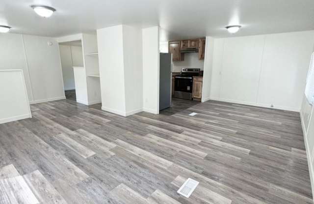 3 Bedroom 2 Bathroom for Rent - 5613 257 Street East, Elk Plain, WA 98338