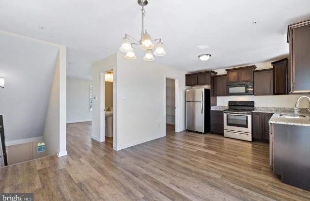 54 HERITAGE Court Gallery 3
