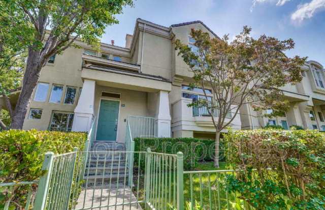 146 Holly Court Gallery 1