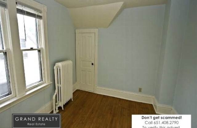 814 Englewood Ave Gallery 4