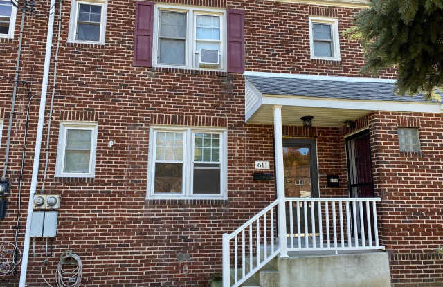 611 BROADWAY - 611 Broadway, Westville, NJ 08093