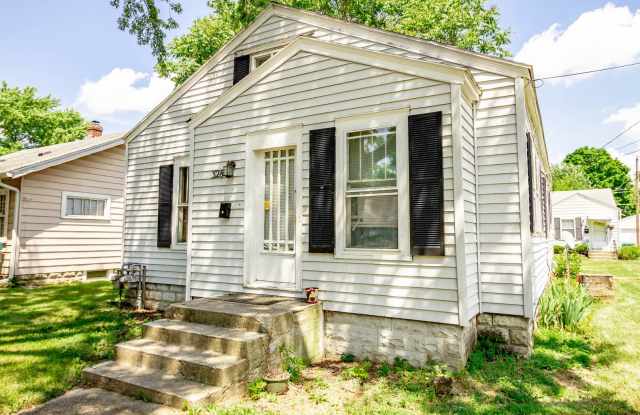 328  328 1/2 S Talley Ave photos photos