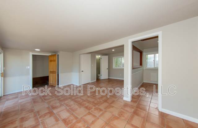2813 Bent Avenue - 2 Gallery 3