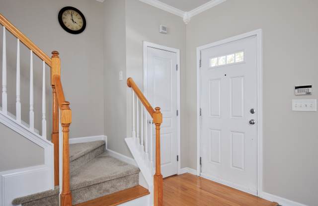 512 Colwick Ln Gallery 2