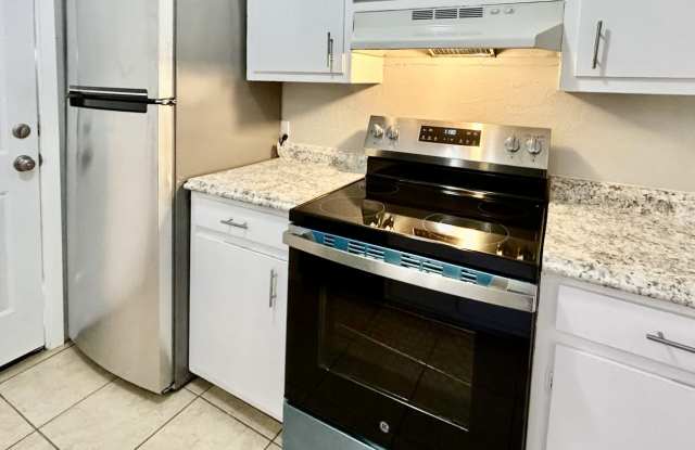 3812 Englewood Circle Gallery 4