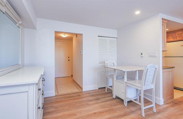 322 Boardwalk Gallery 4