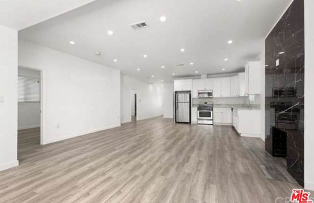 1117 West 164TH Street Gallery 3