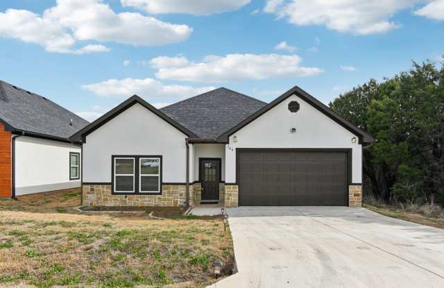 Spacious Custom New Build- 4 Bed 2 Bath Home-Granbury ISD 76048 photos photos