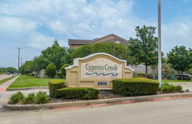 Cypress Creek at Reed Road Gallery 4