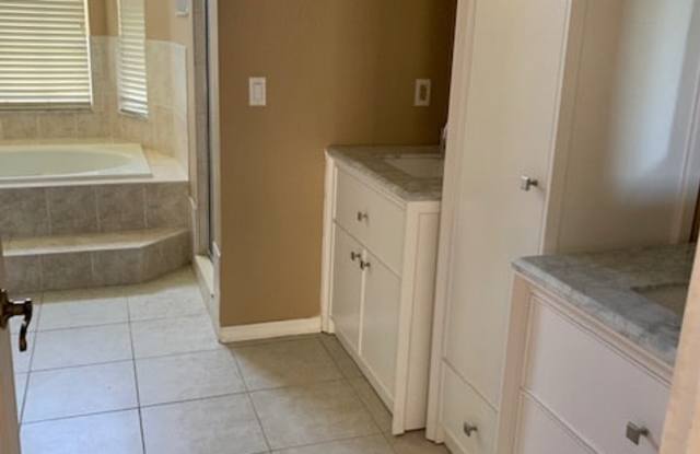 8902 Easthaven Court Gallery 3