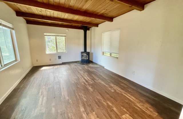 6721 Rhododendron Ave Gallery 3
