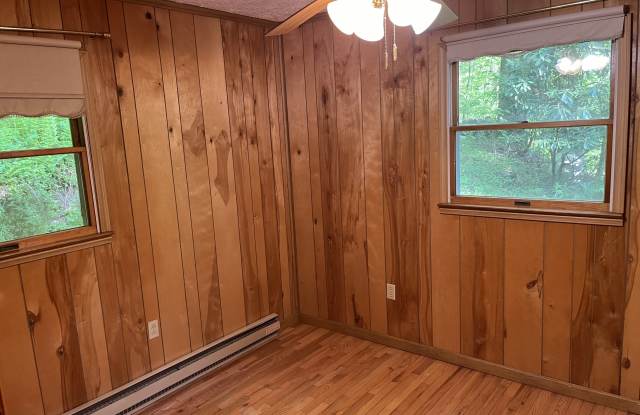1151 Bear Branch Road Gallery 4