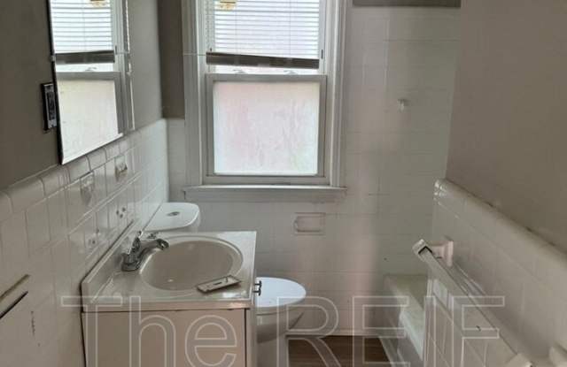 13137 Elmdale Street Gallery 3