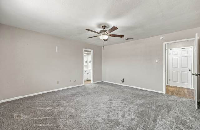 1208 North Dale Avenue Gallery 3