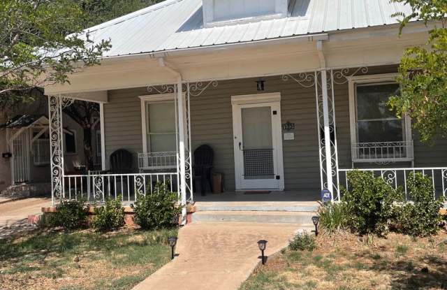 Great short term stay property! Nightly to monthly stays available!! - 103 South Missouri Avenue, Roswell, NM 88203