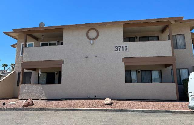 Remodeled 2 Bedroom Condo photos photos