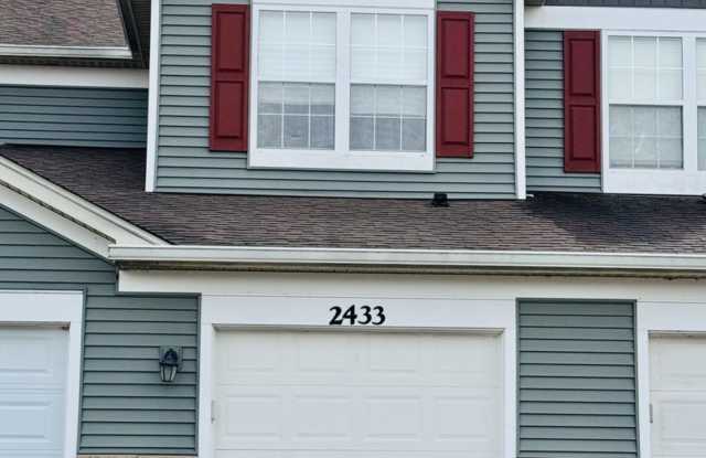 2433 Golf Ridge Circle - 2433 Golf Ridge Circle, Naperville, IL 60563 2433 Golf Ridge Circle - 2433 Golf Ridge Circle, Naperville, IL 60563