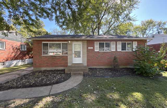 1122 Prigge Ave photos photos