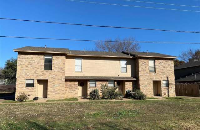 422 W 4th Street - 422 West 4th Street, Kennedale, TX 76060